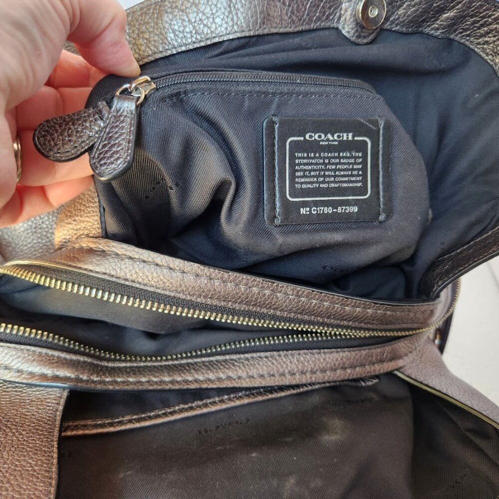 Coach Edie shoulder bag 31 Metallic polished pebble leather pewter color 87399 - Picture 9 of 12